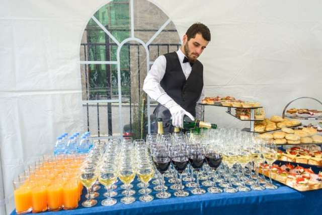 contains: 113 - ის გახსნა