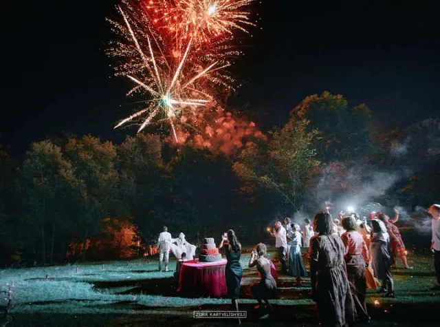 contains: Фейерверки и спецэффекты