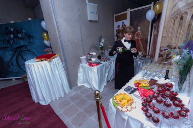 contains: ესთეტიკის სახლი 